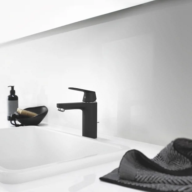 Grohe Matt Black Eurosmart Cosmopolitan Mono Basin Mixer With Pop-up Waste 3 Grohe Matt Black Eurosmart Cosmopolitan Mono Basin Mixer With Pop-up Waste