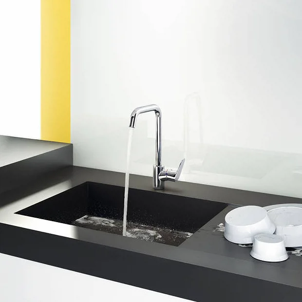 Hansgrohe Focus M41 Single Lever Kitchen Mixer 260 - Chrome 3 Hansgrohe Focus M41 Single Lever Kitchen Mixer 260 - Chrome