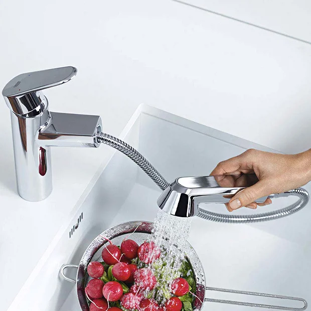 Grohe Eurodisc Cosmopolitan Kitchen Sink Mixer With Pull Out Spray 3 Grohe Eurodisc Cosmopolitan Kitchen Sink Mixer With Pull Out Spray