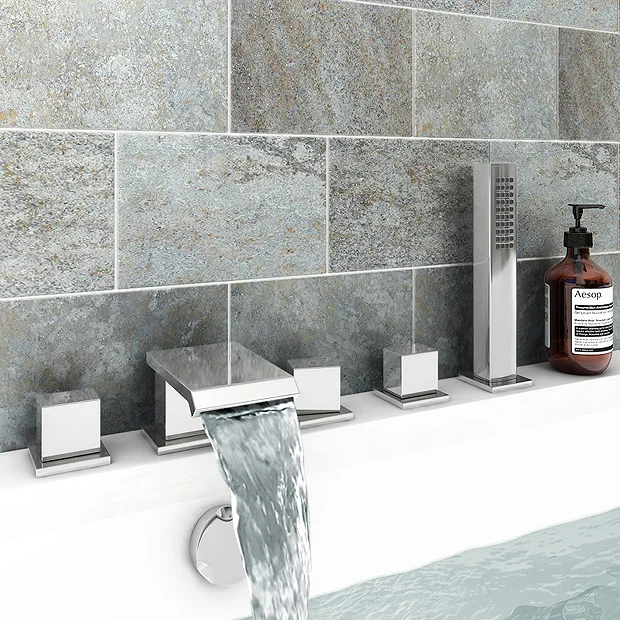Glacier Waterfall Chrome Deck Mounted (5TH) Bath Shower Mixer Tap Incl. Shower Kit 4 Glacier Waterfall Chrome Deck Mounted (5TH) Bath Shower Mixer Tap Incl. Shower Kit - Image 2