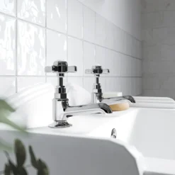 Nuie Traditional Beaumont Long Nose Basin Taps - Chrome