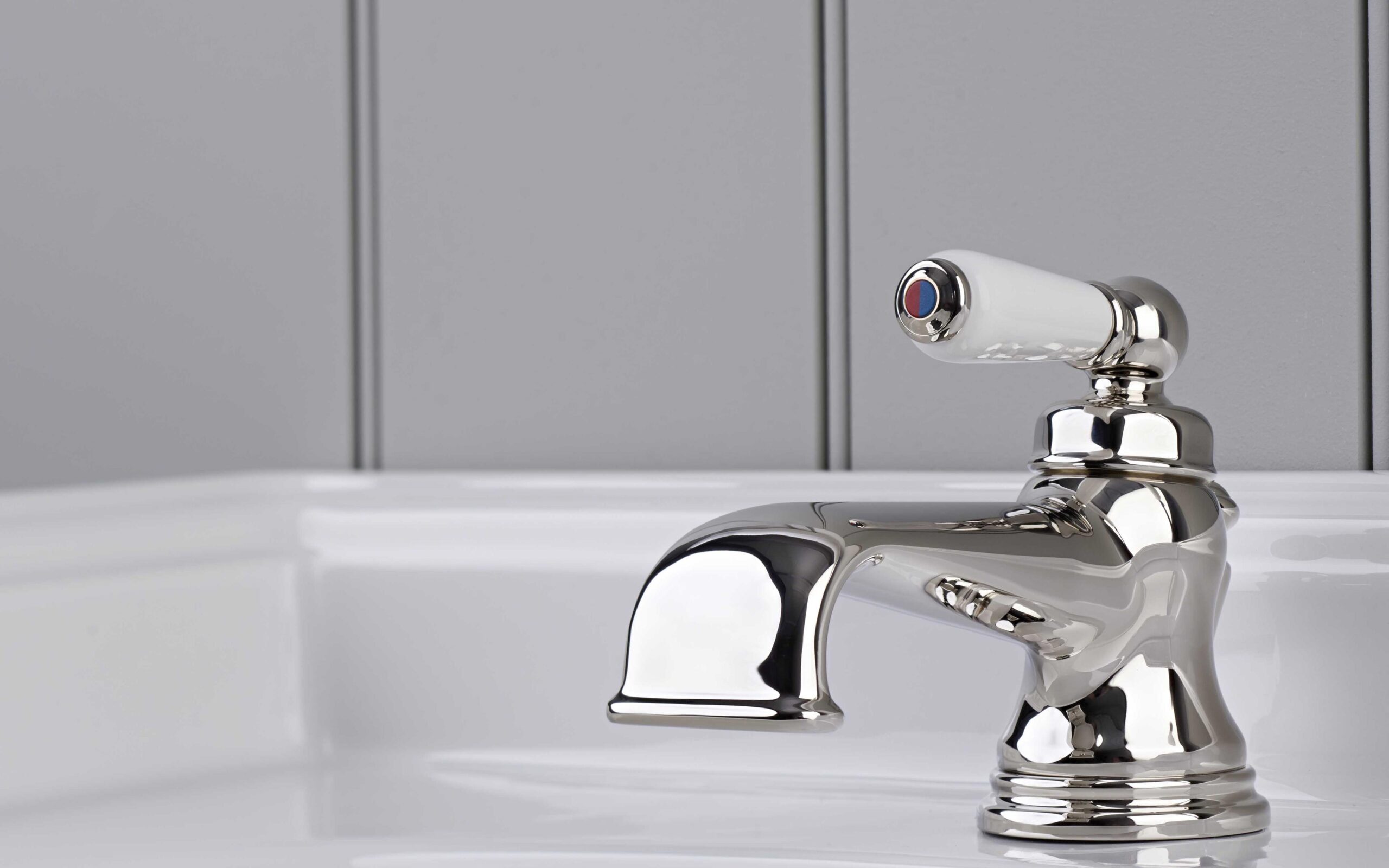 Front Page -Roc Bathroom Furni Store 3670 traditional single lever basin mixer nickel copy scaled